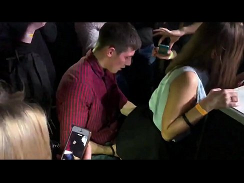 ❤️ Rhyw go iawn mewn clwb nos yn Rwseg. Merch Rwseg 18-mlwydd-oed yn yr anws a'r fagina fucked mewn clwb nos ❤️❌ Porno atom ni cy.serviporno.ru ❤